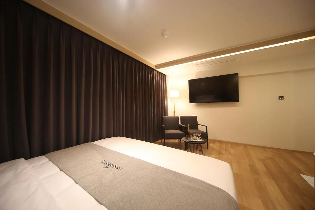 Dongnae Hound Hotel Sajik Minam Station Busan Zuid-Korea