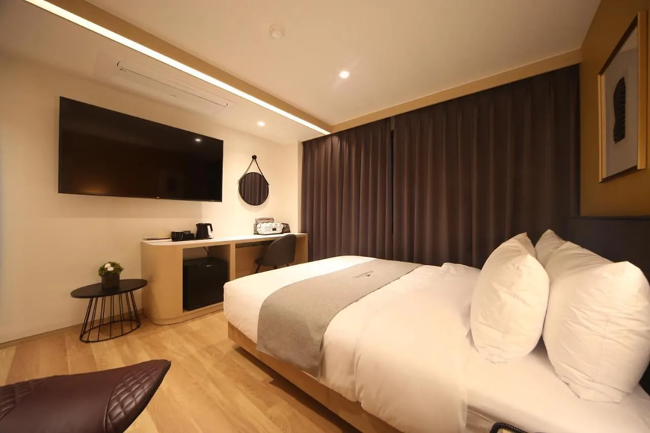 Dongnae Hound Hotel Sajik Minam Station Busan