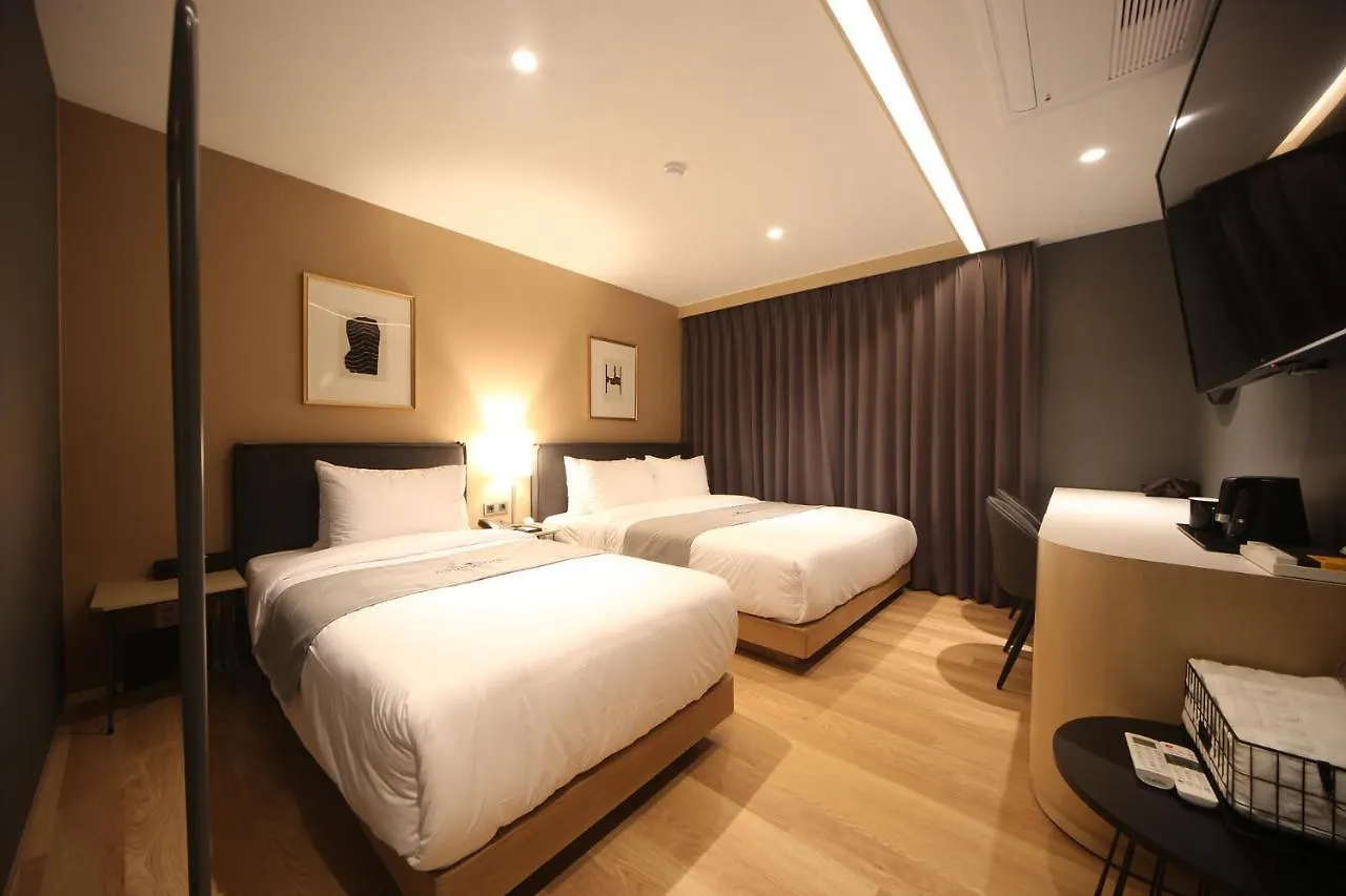 Dongnae Hound Hotel Sajik Minam Station Busan