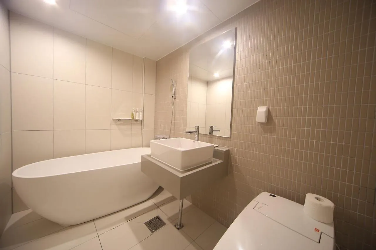 Dongnae Hound Hotel Sajik Minam Station Busan South Korea