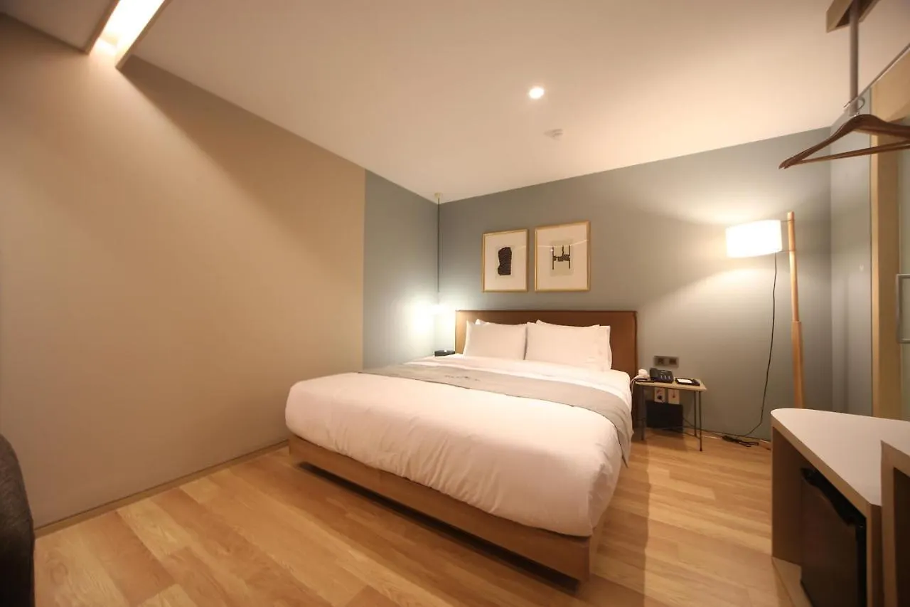 Dongnae Hound Hotel Sajik Minam Station Busan