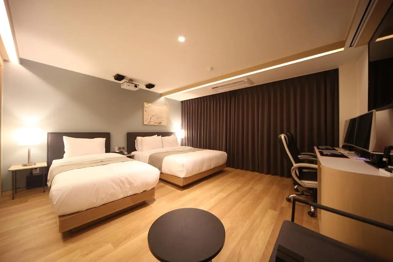 Dongnae Hound Hotel Sajik Minam Station Busan